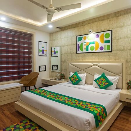 فندق Treebo Empire Red Carpet, Near Taj Mahal آغْرا المظهر الخارجي الصورة