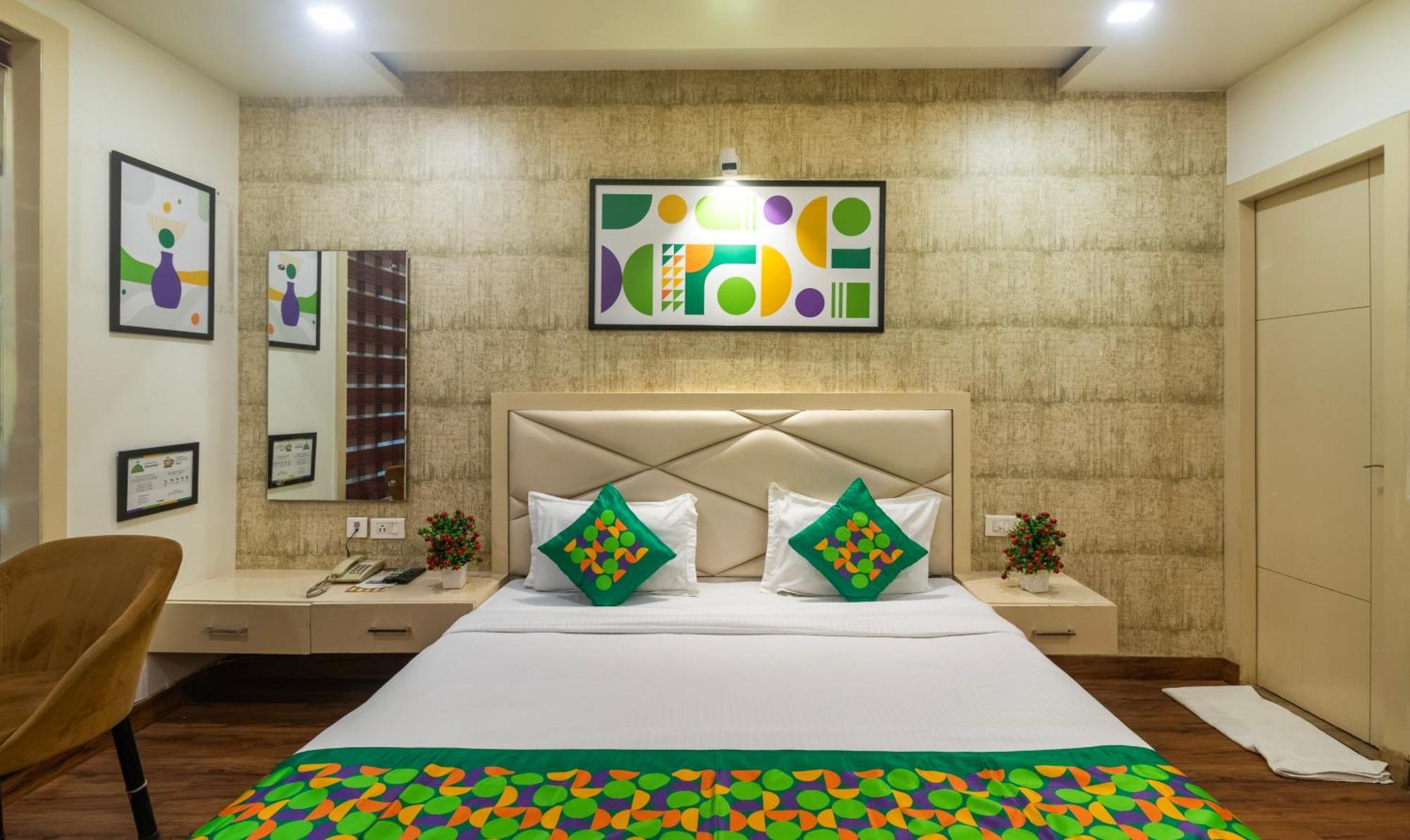 فندق Treebo Empire Red Carpet, Near Taj Mahal آغْرا المظهر الخارجي الصورة